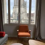 90m2 Lumineux, Centre, Vue Eglise Penchee Caen