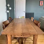 90m2 Lumineux, Centre, Vue Eglise Penchee Apartment *