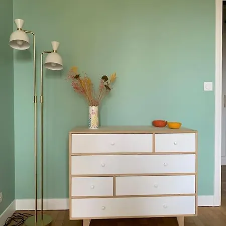 90m2 Lumineux, Centre, Vue Eglise Penchee Apartament Caen