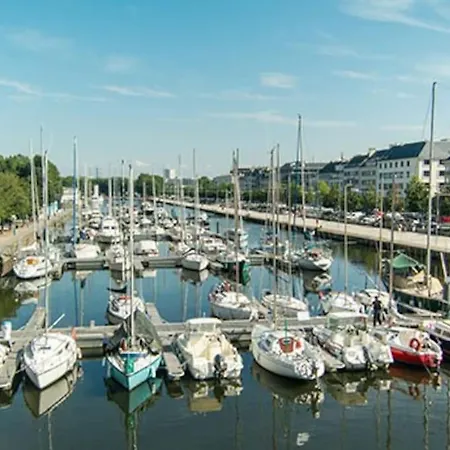 90m2 Lumineux, Centre, Vue Eglise Penchee 캉