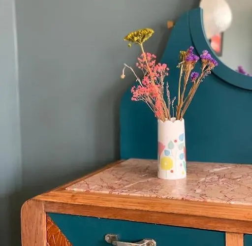 90m2 Lumineux, Centre, Vue Eglise Penchee Daire Caen