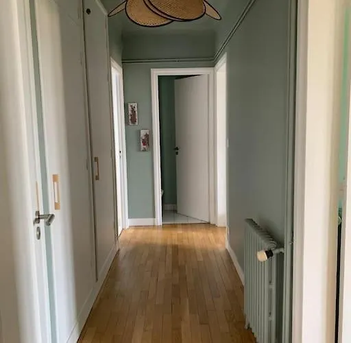 Daire 90m2 Lumineux, Centre, Vue Eglise Penchee