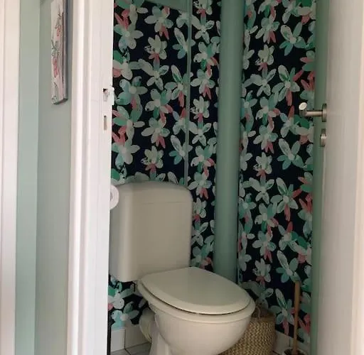 Daire 90m2 Lumineux, Centre, Vue Eglise Penchee Caen