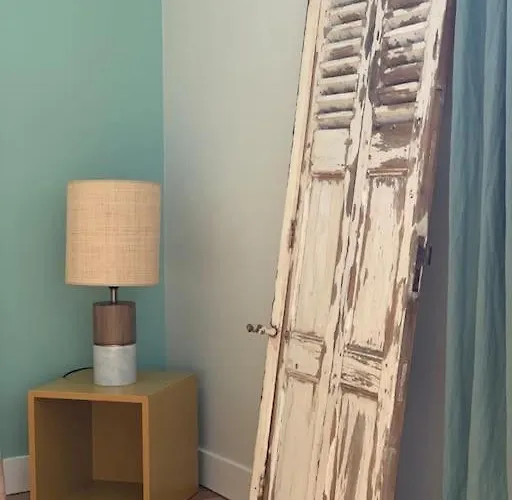 Daire 90m2 Lumineux, Centre, Vue Eglise Penchee